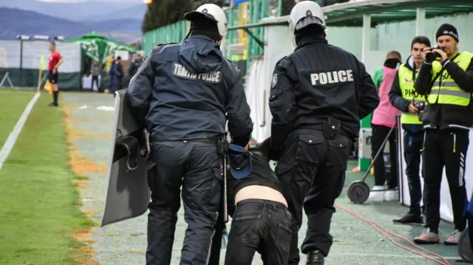 Полицията във Варна на крак заради завръщането на дербито, рекорден брой на терен