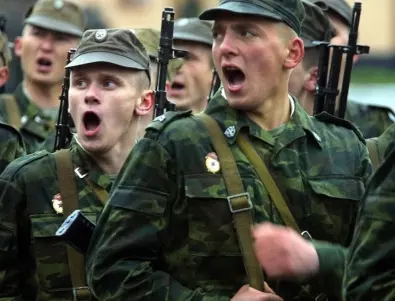 Хиляди руски войници са се обадили на горещия украински телефон, за да се предадат, твърдят от Украйна (ВИДЕО)