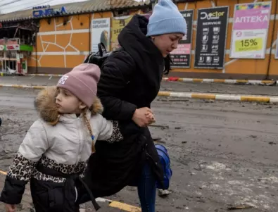 Зверствата край Киев. Украински майки записват на гърба на децата си техните имена, ако загинат преди тях (СНИМКИ)