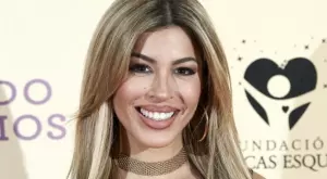 {{ otherArticle[0].article.title }}