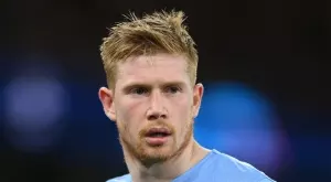 Любов, футболни страсти и за награда "МакДоналдс": Дерби денят на Де Бройне (ВИДЕО) 