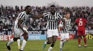 {{ otherArticle[0].article.title }}