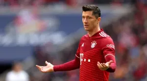 Недоволство назрява в съблекалнята на Байерн Мюнхен: Играчите разочаровани от Роберт Левандовски