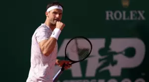 {{ otherArticle[0].article.title }}