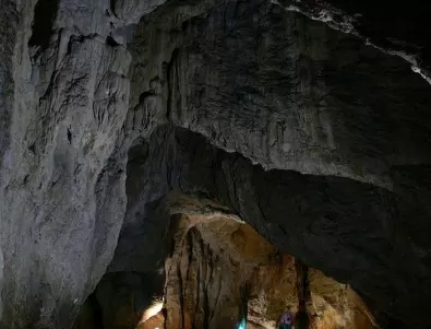 Нито един спелеолог в групата, която пише закон за пещерите