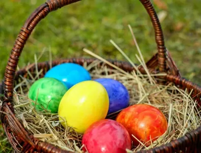 4 лесни начина за боядисване на яйцата за Великден без химия