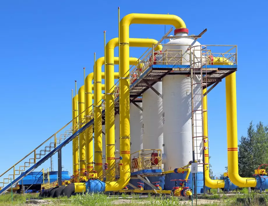 "Комерсант": Европейските санкции провалят плановете на Русия да стане един от най-големите световни производители на втечнен газ