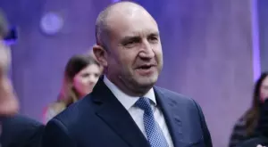 Феновете на Левски избухнаха срещу президента Радев: На почитателя на Тирето...