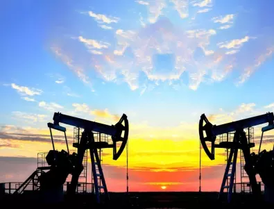 Петролът поевтинява заради опасения за световната икономика