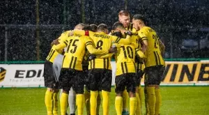 {{ otherArticle[0].article.title }}