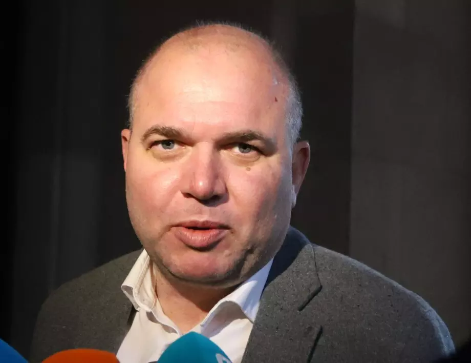 Владислав Панев: Нормално е да има спорове в коалицията, предсрочните избори са лош вариант