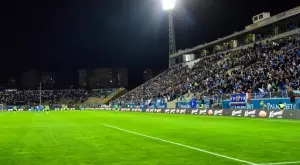 {{ otherArticle[0].article.title }}