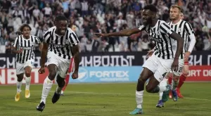 {{ otherArticle[0].article.title }}