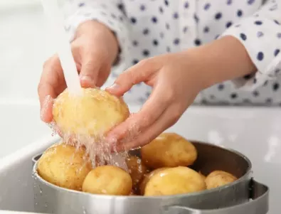 Защо да не изхвърляме обелките от картофите?