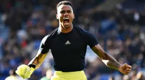 {{ otherArticle[0].article.title }}