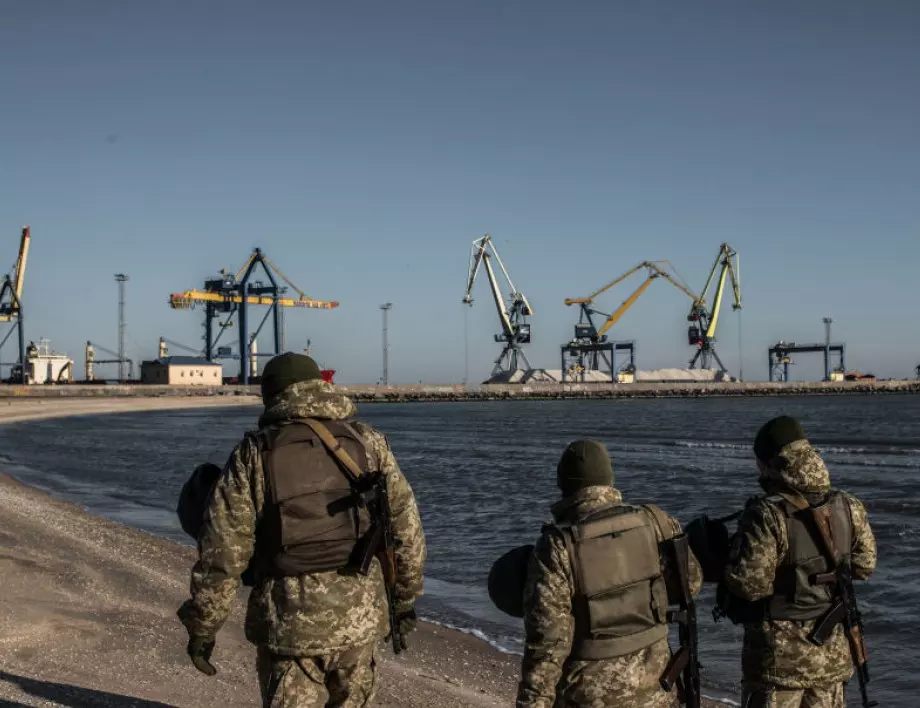 Как руснаците превръщат жителите на Мариупол в примамки за украинските снайперисти