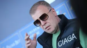 {{ otherArticle[0].article.title }}