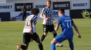 {{ otherArticle[0].article.title }}