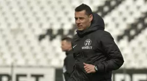 {{ otherArticle[0].article.title }}