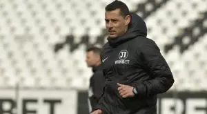 {{ otherArticle[0].article.title }}