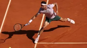 {{ otherArticle[0].article.title }}