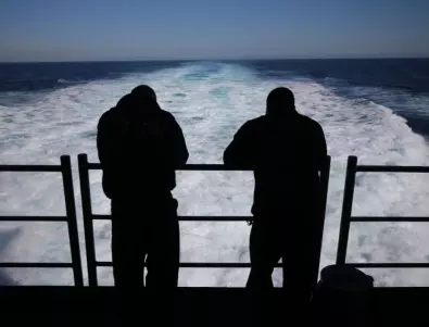 Бивш руски депутат: Спасили са се едва 58 моряци от 500 души екипаж от крайцера 