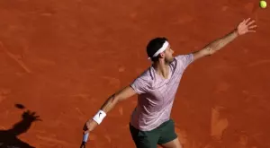 {{ otherArticle[0].article.title }}