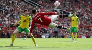 {{ otherArticle[0].article.title }}