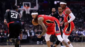 {{ otherArticle[0].article.title }}