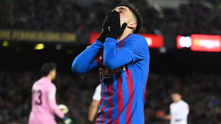 Напук на контузията: Педри остана позитивен, даде обещание и отправи призив към феновете на Барселона
