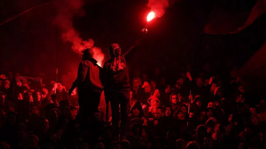 Огнен ад на "Мала Маракана" по време на Цървена звезда - Партизан, 31 души са арестувани (ВИДЕО)