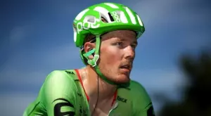 {{ otherArticle[0].article.title }}