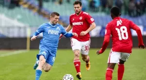 {{ otherArticle[0].article.title }}