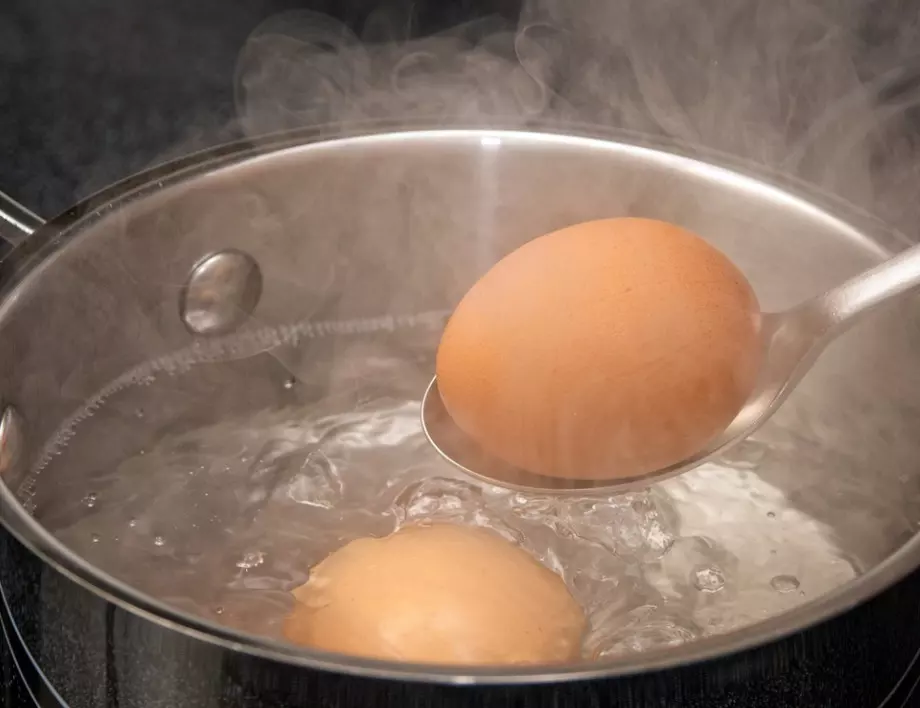 Всеки трябва да знае тези трикове при варенето на яйца 