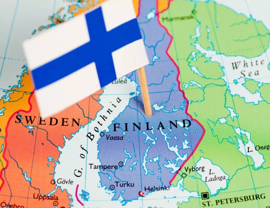 Финландският президент подкрепи присъединяване към НАТО без Швеция