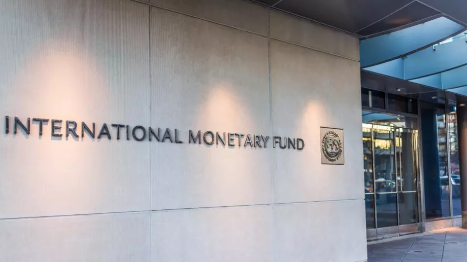 МВФ отпуска 15,6 млрд. долара на Украйна