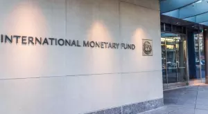 МВФ призова централните банки да продължат със затягането на паричната политика