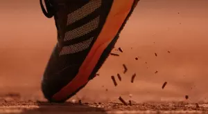 Най-възрастната тенисистка се върна на корта, но загуби от българка (ВИДЕО+СНИМКИ)