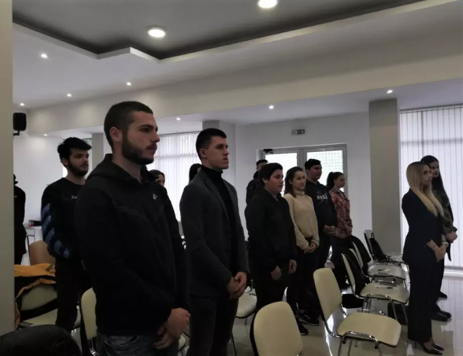 Първо заседание на новия Младежки общински съвет в Казанлък