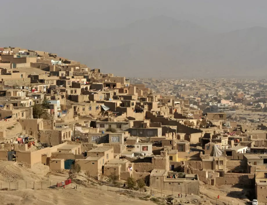 Ужасът в Афганистан. Убити хора, разрушени сгради. И много отчаяние