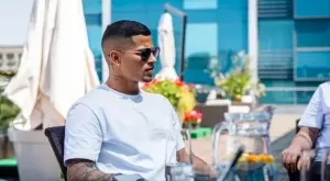 {{ otherArticle[0].article.title }}