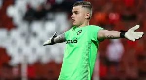 {{ otherArticle[0].article.title }}