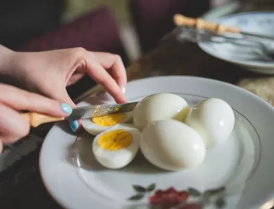 Безопасно ли е да се ядат сурови яйца или рискувате да се отровите?