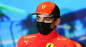 Бивш пилот от Формула 1 отсече: Ферари се допитва до Шарл Льоклер за стратегията, а това е недопустимо...