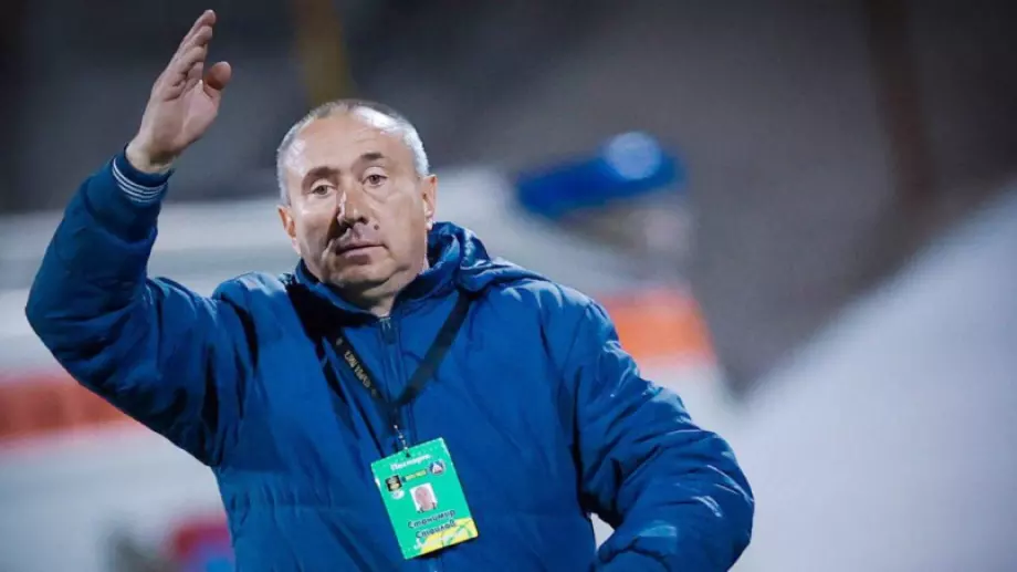 "Това е последно предупреждение" - кои футболисти на Левски визираше Станимир Стоилов?
