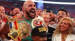 Тайсън Фюри избухна: Усик ще бяга като малка к**ка, но ще го смачкам