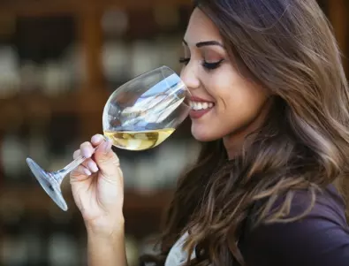 Кое мезе за бяло вино подчертава най-добре аромата му - направете празник за вашия вкус!