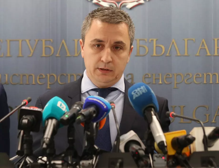Николов: Ще искаме отсрочка от ЕС за ембаргото върху руския петрол