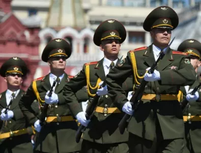 Неподчинение и чистка: Руските генерали, които Кремъл счита за заплаха (ВИДЕО)