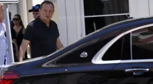 {{ otherArticle[0].article.title }}